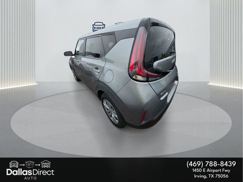 Used 2023 Kia Soul LX FWD image 9