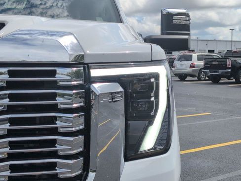 New 2026 GMC Sierra 2500 Denali w/ Denali Reserve Package AWD/4WD image 14