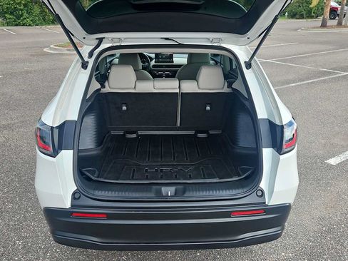Certified 2025 Honda HR-V LX image 19