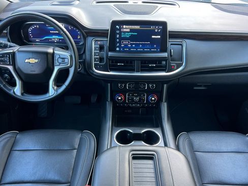 Used 2023 Chevrolet Suburban Premier image 13