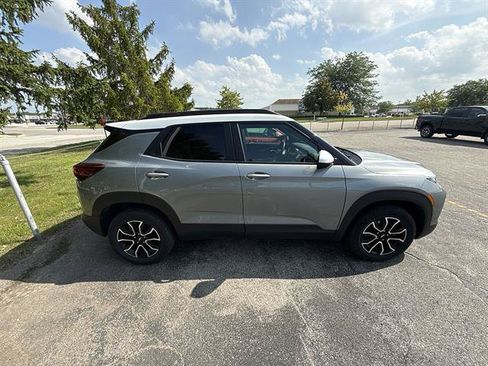 Used 2023 Chevrolet TrailBlazer ACTIV w/ Convenience Package AWD/4WD image 55