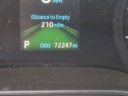 Used 2023 Toyota Sienna XSE FWD image 20