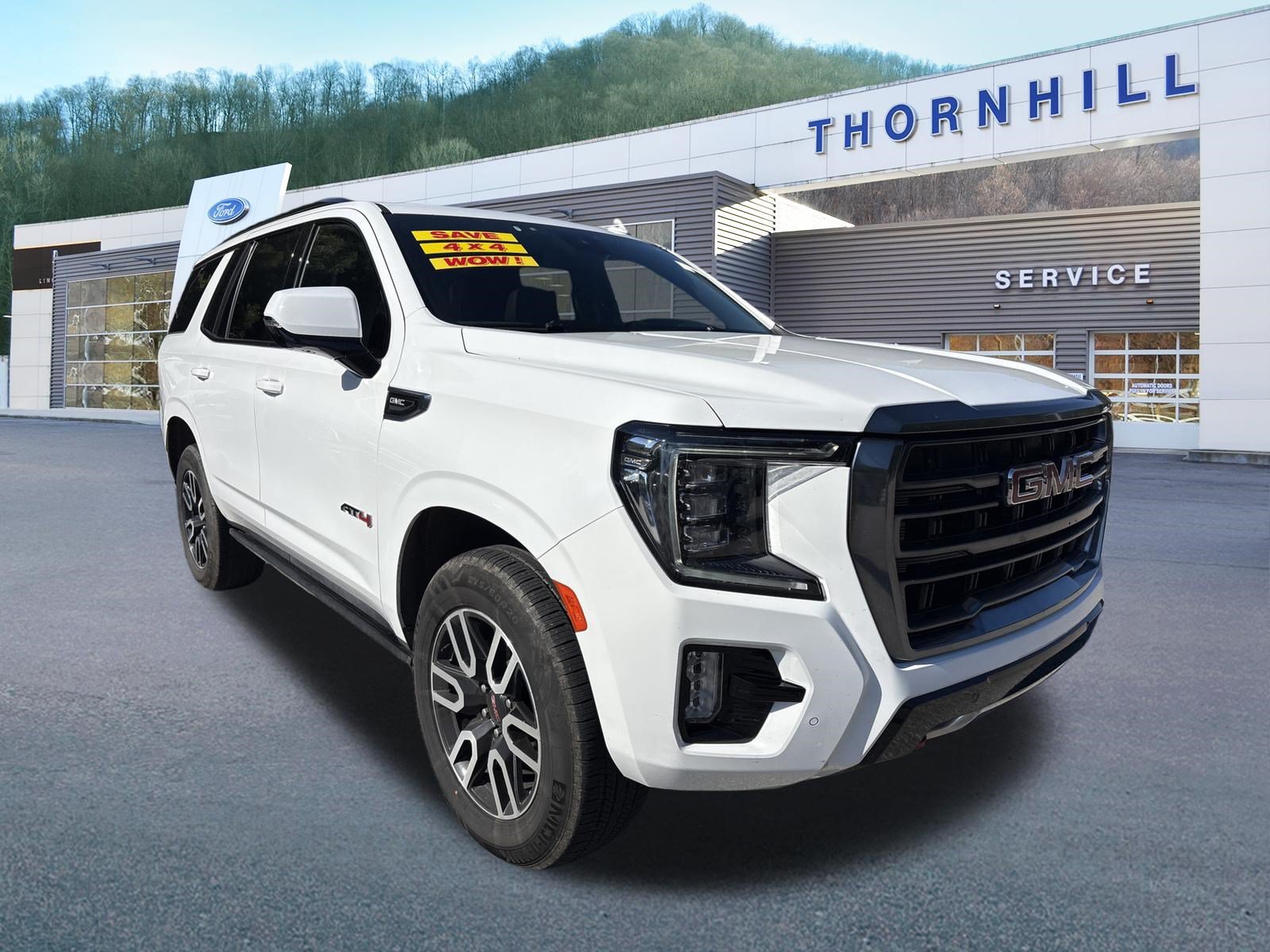 Used 2024 GMC Yukon AT4 AWD/4WD image 1