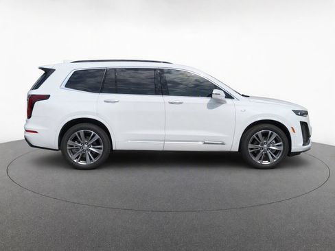 Certified 2023 Cadillac XT6 Premium Luxury w/ Technology Package FWD image 8