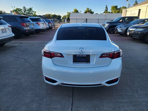 Used 2018 Acura ILX FWD image 3