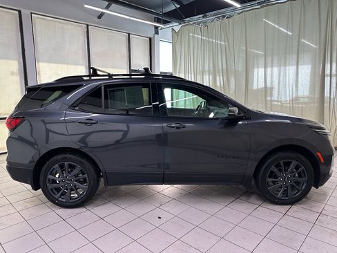 Certified 2022 Chevrolet Equinox RS w/ RS Leather Package image 3