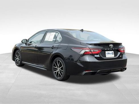 Used 2024 Toyota Camry SE w/ Convenience Package FWD image 6
