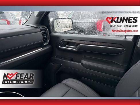 Used 2025 GMC Sierra 1500 SLT image 37