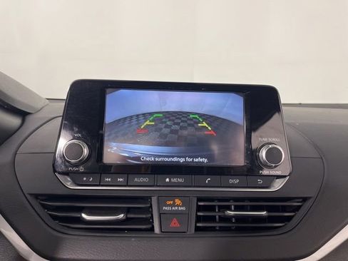 Used 2024 Nissan Altima 2.5 S FWD image 25