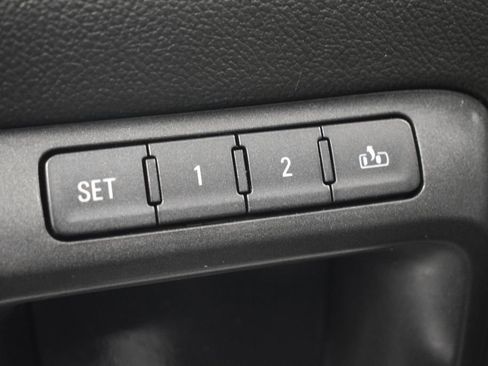 Used 2016 GMC Sierra 1500 Denali w/ Enhanced Driver Alert Package image 32