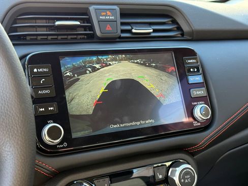 New 2025 Nissan Versa SR w/ Trunk Package image 10