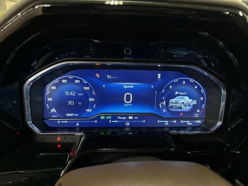 Used 2024 Chevrolet Silverado 1500 RST image 13