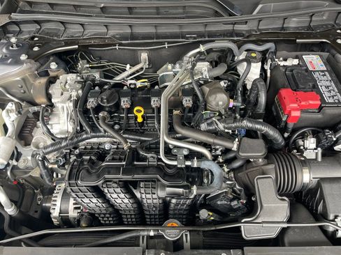 Used 2025 Nissan Altima 2.5 SV image 32