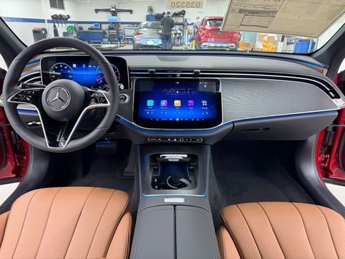 New 2026 Mercedes-Benz E 450 4MATIC Sedan image 17