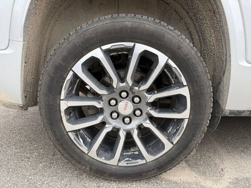 Used 2020 GMC Acadia Denali AWD/4WD image 8