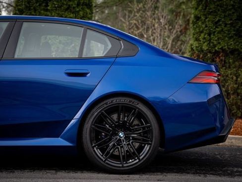 Used 2025 BMW M5 w/ Executive Package AWD/4WD image 14