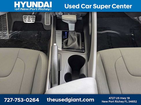 Used 2025 Hyundai Elantra Sport FWD image 19