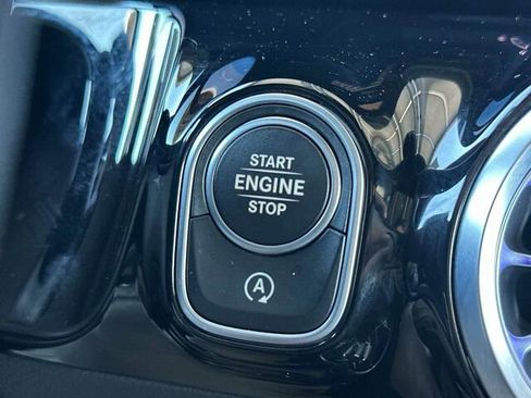 Used 2025 Mercedes-Benz GLA 250 4MATIC image 27