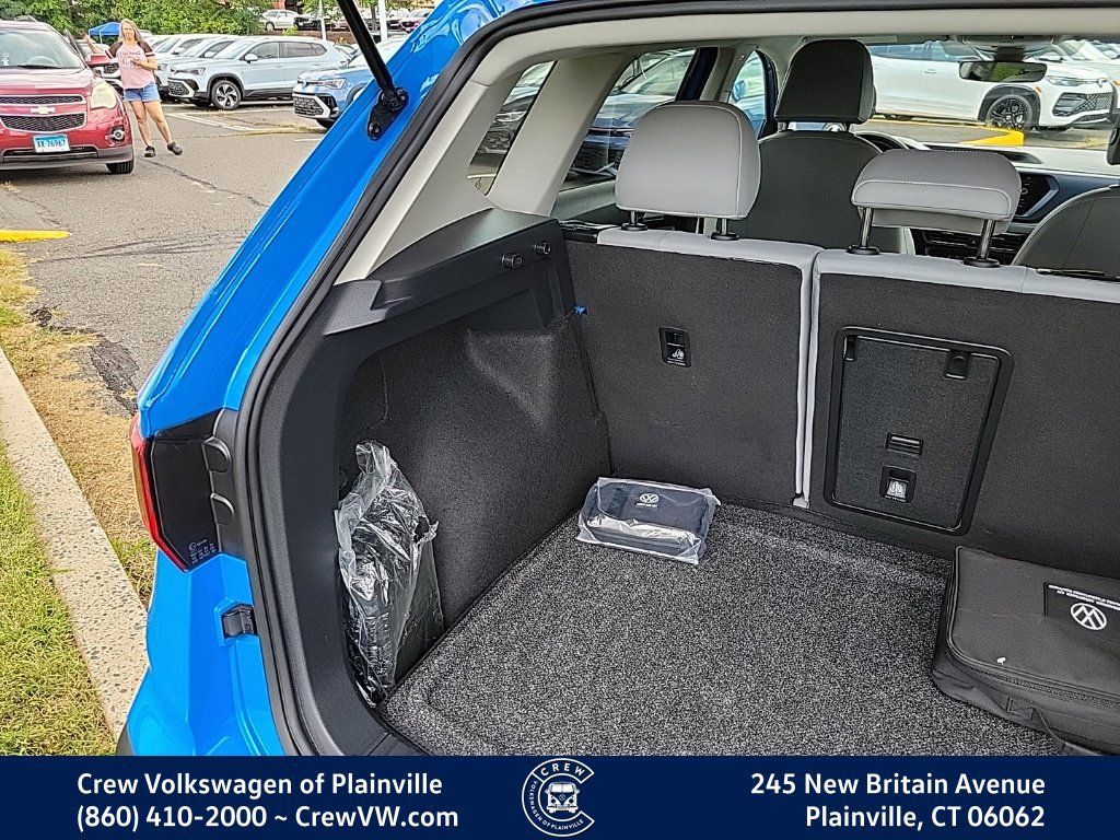 Certified 2024 Volkswagen Taos SE AWD/4WD image 48