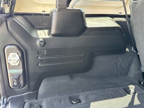 Used 2025 Jeep Wrangler Unlimited Sport AWD/4WD image 20