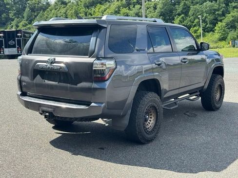 Used 2016 Toyota 4Runner SR5 AWD/4WD image 7