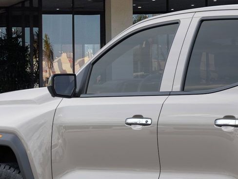 New 2026 GMC Canyon Denali AWD/4WD image 13