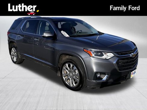 Used 2021 Chevrolet Traverse Premier image 1