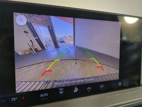 Used 2025 Ford Maverick XL image 23