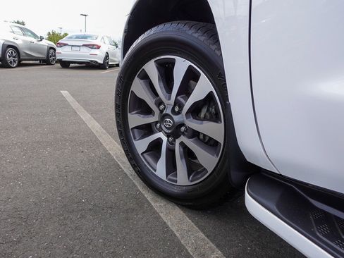 Used 2019 Toyota Sequoia Limited image 8