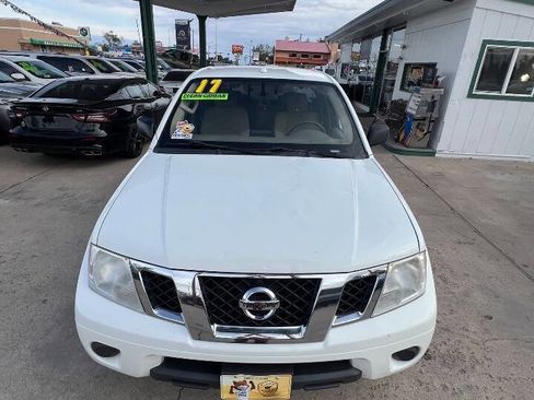 Used 2017 Nissan Frontier SV AWD/4WD image 18