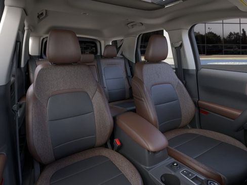 New 2025 Ford Bronco Sport Outer Banks w/ Outer Banks Tech Package+ AWD/4WD image 10