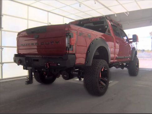 Used 2022 Ford F250 Lariat w/ Lariat Ultimate Package AWD/4WD image 3