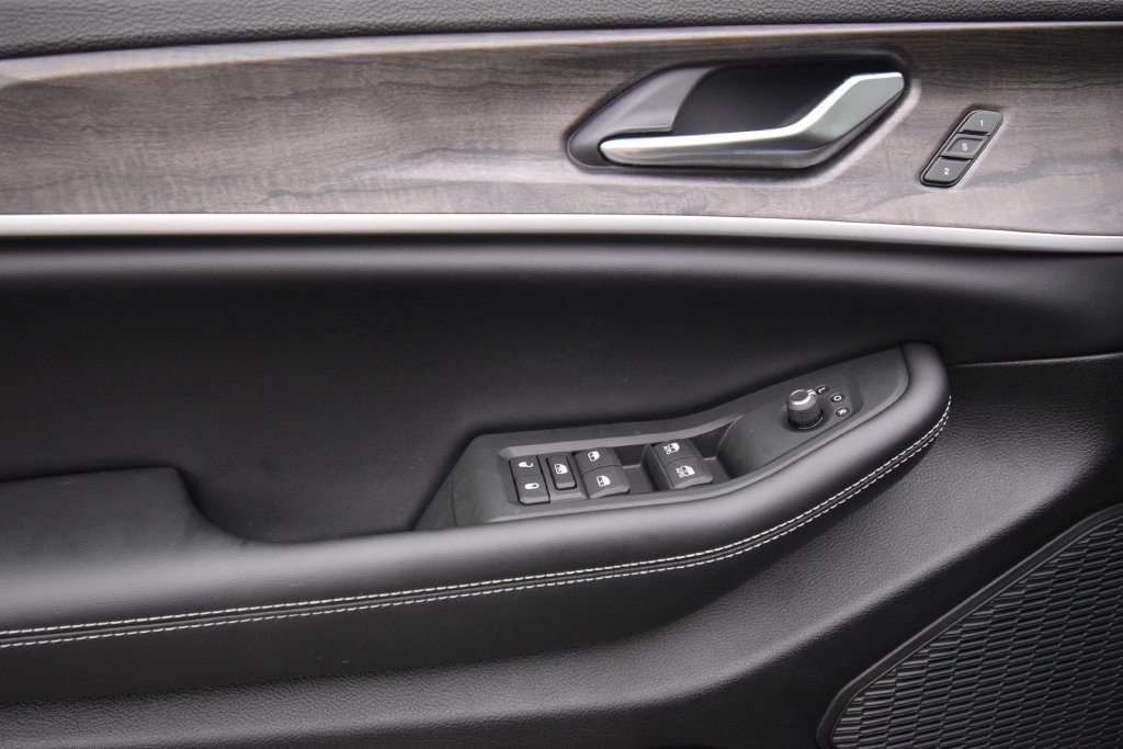 New 2027 Jeep Grand Cherokee Limited AWD/4WD image 32
