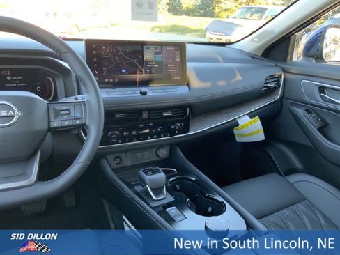 New 2026 Nissan Rogue Platinum w/ Platinum Premium Package image 7