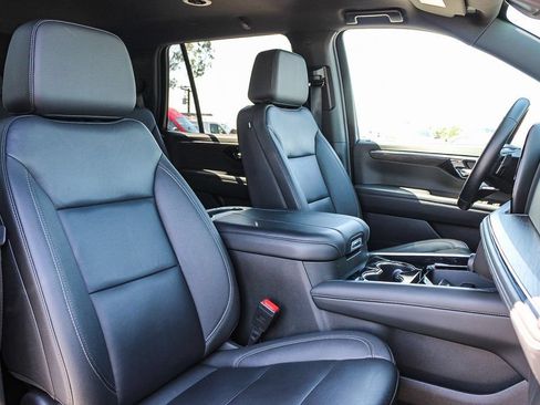 Used 2025 Chevrolet Tahoe LT AWD/4WD image 17