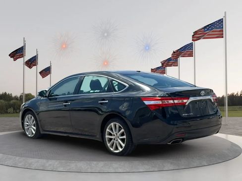 Used 2013 Toyota Avalon XLE Touring FWD image 7