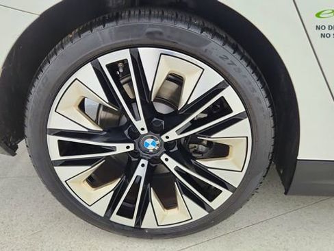Used 2025 BMW 530i RWD image 60