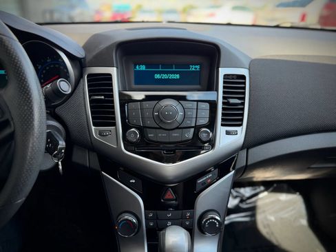 Used 2015 Chevrolet Cruze LT FWD image 11
