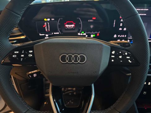 New 2025 Audi SQ5 Premium Plus image 23