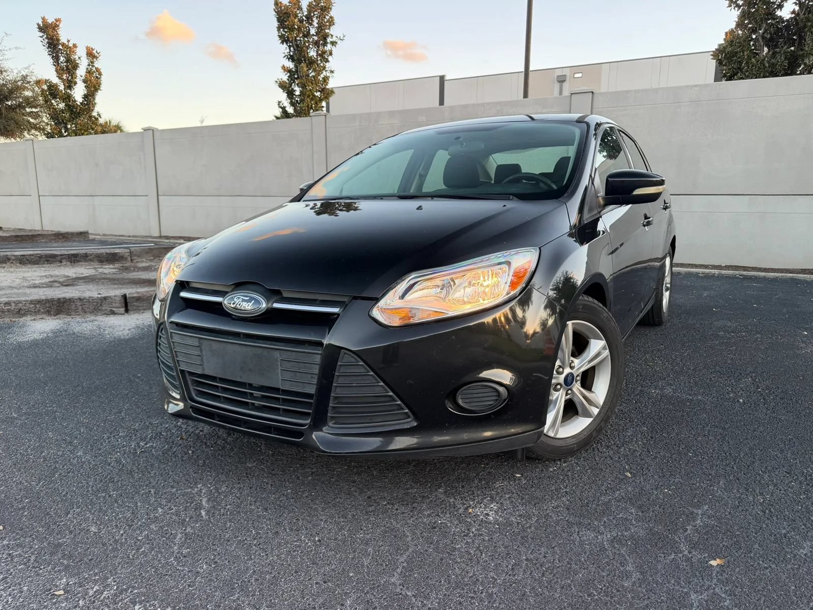 Used 2014 Ford Focus SE FWD image 1
