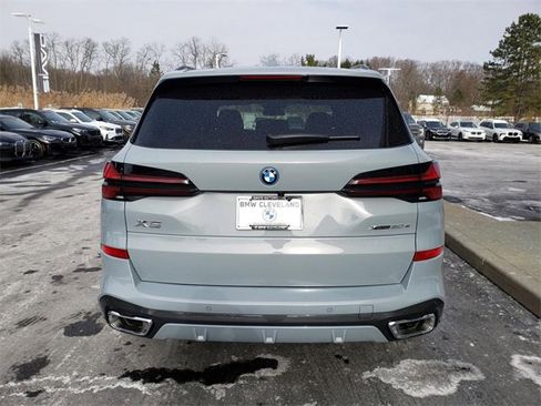 New 2026 BMW X5 xDrive50e w/ M Sport Package image 6