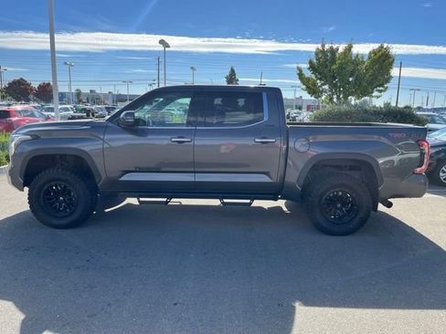 Used 2022 Toyota Tundra Limited w/ TRD Off-Road Package AWD/4WD image 9