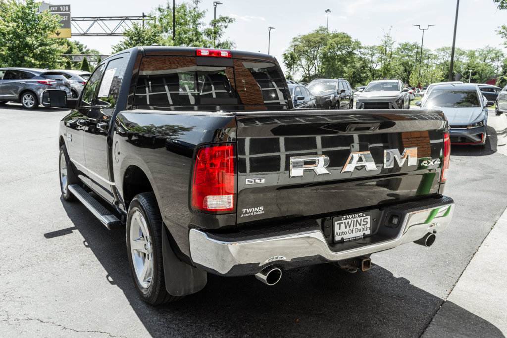 Used 2016 RAM 1500 Classic SLT w/ SLT Plus D←cor Group AWD/4WD image 36