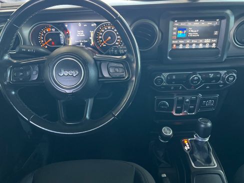 Used 2021 Jeep Wrangler Unlimited Sport AWD/4WD image 11