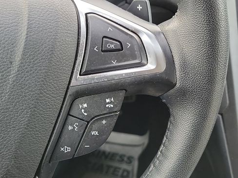 Used 2018 Ford Fusion Titanium image 14