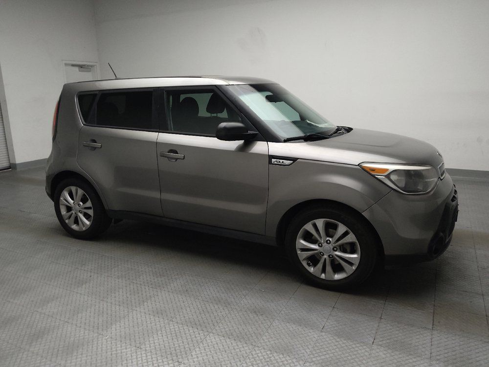 Used 2016 Kia Soul + FWD image 11