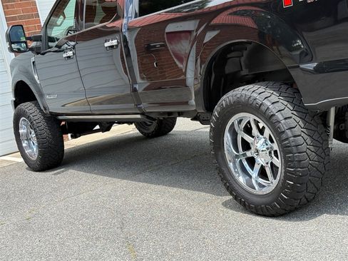 Used 2019 Ford F350 Limited w/ FX4 Off-Road Package AWD/4WD image 22