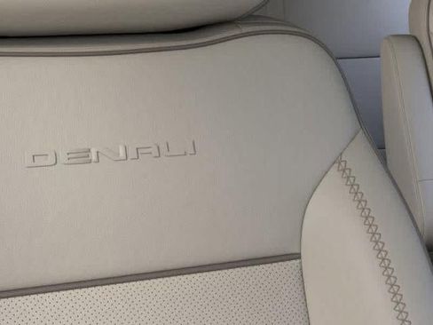New 2026 GMC Yukon Denali w/ Sun & Power Step Package image 21