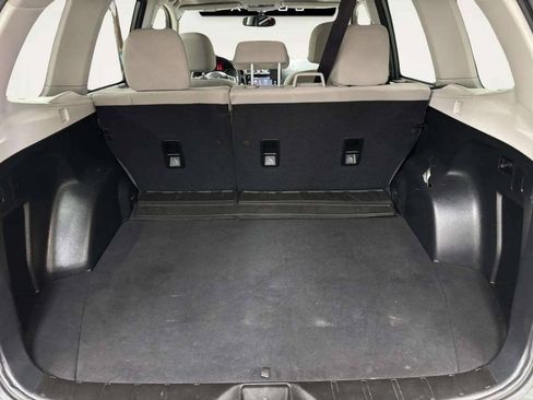 Used 2016 Subaru Forester 2.5i Premium w/ All-Weather Package AWD/4WD image 6
