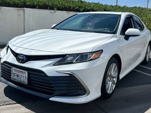 Used 2023 Toyota Camry LE image 1